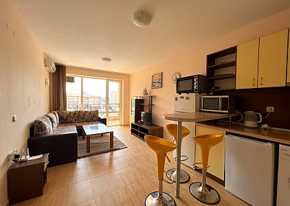 Mieszkanie trzypokojowe w drugiej linii od morza. Zdjęcie 4