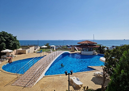 Two-room apartment with stunning sea views. Photo 1