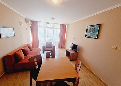 Two-room apartment with stunning sea views. Photo 2