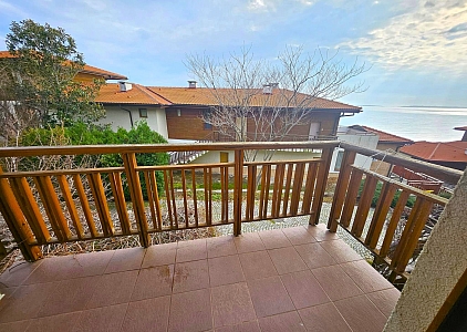 Stadthaus mit Meerblick in einer Anlage in erster Meereslinie. Foto 18