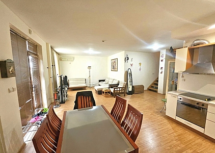 Stadthaus mit Meerblick in einer Anlage in erster Meereslinie. Foto 3