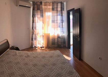 Двухкомнатная квартира в красивом комплексе . Фото 7