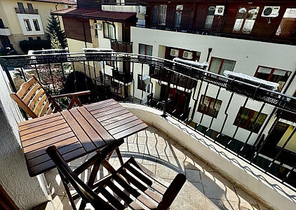 Geräumige Wohnung in einem Luxuskomplex in erster Linie. Foto 9