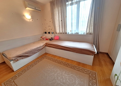 Krásný apartmán s luxusním balkonem v centru letoviska. Foto 4