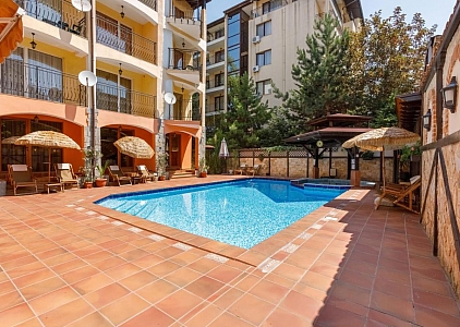 Spacious apartment in a boutique complex with a great location. Photo 6 Spacious apartment in a boutique complex with a great location. Photo 6