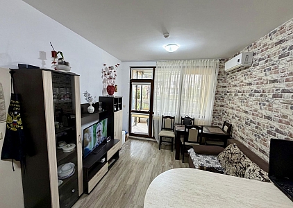 One-bedroom apartment in the Sorento Sole Mare complex, Sveti Vlas. Photo 3