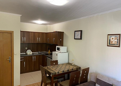 Двухкомнатная квартира в тихом месте в 400 метрах от моря. Фото 11