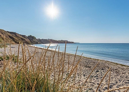 Pěkný byt na klidném místě v první linii . Foto 11