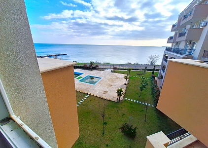 Apartment mit direktem Meerblick in erster Reihe. Foto 9