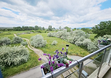 Pěkný byt s výbornou lokalitou. Foto 14