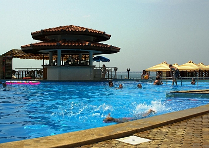  Двухкомнатная квартира с самостоятельным входом в красивом комплексе на первой линии. Photo 22