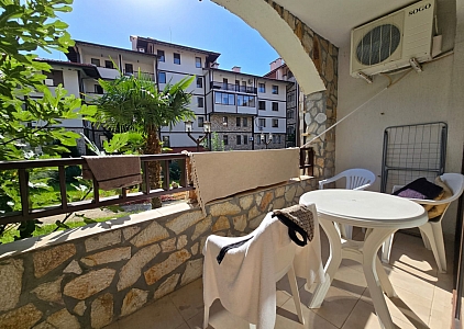 Ausgezeichnete Wohnung in einer Anlage in erster Reihe. Foto 7