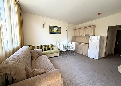 Двухкомнатная квартира в 400 метрах от моря. Фото 3