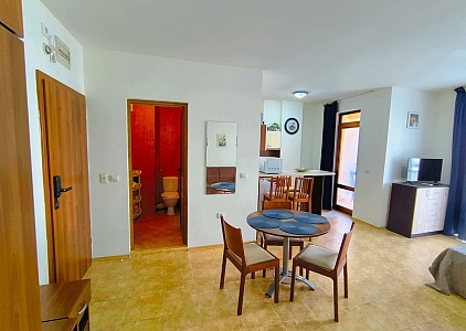 Studio nad morzem w kompleksie Sveti Vlas – Morski Far, zaledwie 100 metrów od plaży. Zdjęcie 3