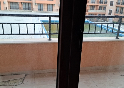 Apartament z widokiem na basen i morze na drugiej linii. Zdjęcie 6