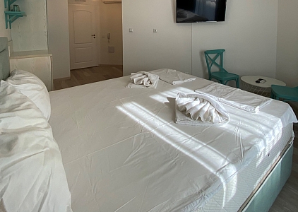 Stilvolles Studio mit privatem Innenhof in einer wunderschönen Anlage. Foto 3