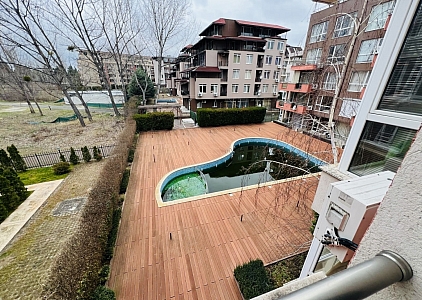 Отличная квартира с видом на бассейн. Foto 6