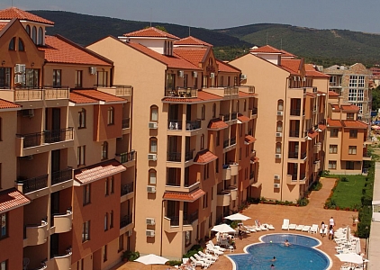 Three-room apartment in Kasandra complex. Photo 6