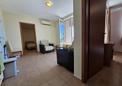 Three-room apartment on the coast at a great price. Photo 11 Three-room apartment on the coast at a great price. Photo 11