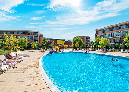 Three-room apartment in a large residential complex. Photo 6