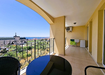 Schöne Dreizimmerwohnung mit Meerblick. Foto 10