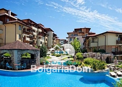 Schöne Wohnung mit Blick auf den Pool und das Meer in einem luxuriösen SPA-Komplex. Foto 1