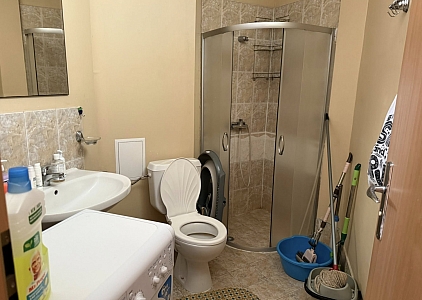 Drei-Zimmer-Wohnung mit Poolblick und hervorragender Lage. Foto 7 Drei-Zimmer-Wohnung mit Poolblick und hervorragender Lage. Foto 7