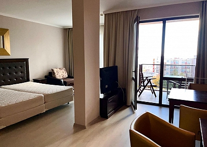 Большая студия с видом на море в роскошном комплексе. Фото 7