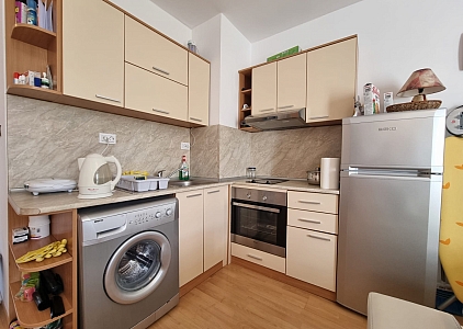 Three-room apartment in a large family complex . Photo 15