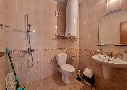 Three-room apartment in a large family complex . Photo 19