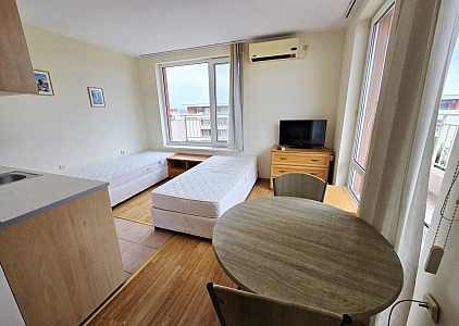 Excellent studio with a pool view. Photo 10 Excellent studio with a pool view. Photo 10