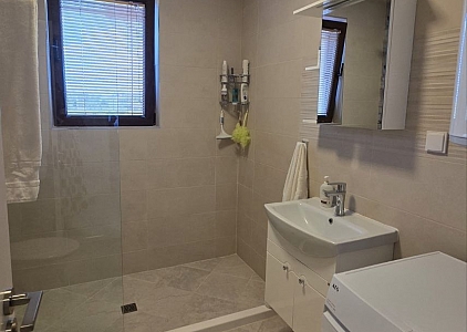 Spacious three-room apartment in a premium spa complex. Photo 16