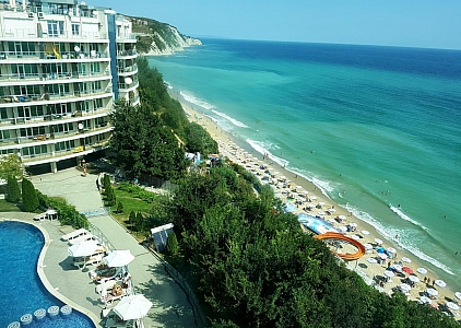 Просторный двухкомнатный апартамент на первой линии моря. Zdjęcie 7