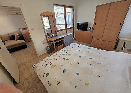 Vynikající apartmán s výhledem na moře a parkováním v centru Sveti Vlas. Foto 15