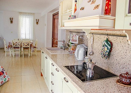 Beautiful house in the complex  Beautiful house in the complex