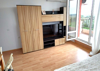 Spacious studio apartment available for purchase in a large residential complex. Photo 5