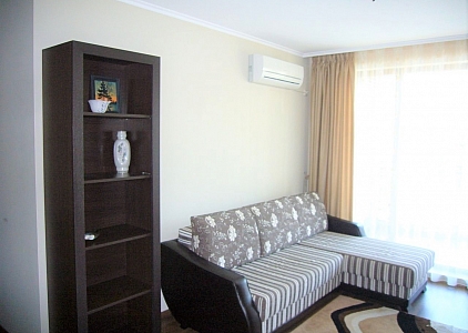 Квартира в Роуз Гарденс на первой линии города Поморие. Photo 3