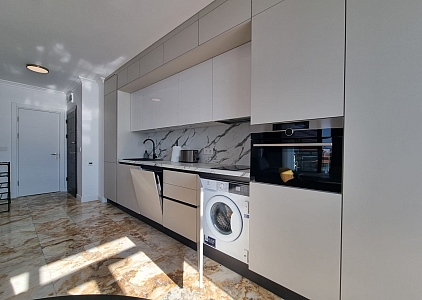 Wunderschöne Zweizimmerwohnung mit frontalem Meerblick. Foto 6 Wunderschöne Zweizimmerwohnung mit frontalem Meerblick. Foto 6