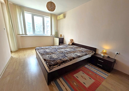 Apartment mit Poolblick in erster Reihe. Foto 3