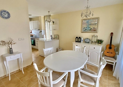 Таунхаус с двумя спальнями в красивом комплексе. Фото 14