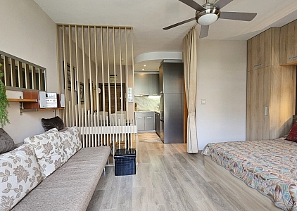 Geräumiges Studio in einem Luxuskomplex in erster Linie. Foto 3