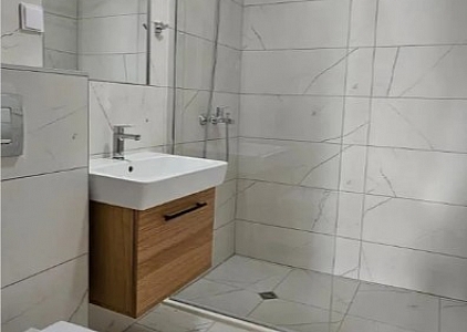 Новая квартира с большой террасой в новой качественном комплексе. Фото 12