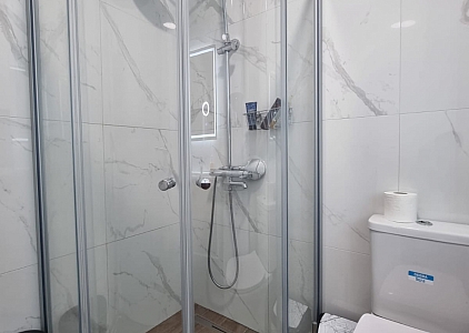 Zweizimmerwohnung, möbliert, in einem Komplex. Foto 12