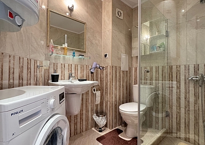 Gemütliche Wohnung in einem Luxuskomplex. Foto 10