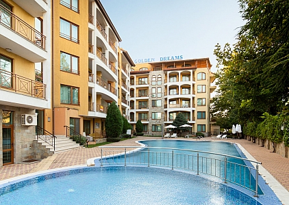 Zweizimmerwohnung mit Poolblick. Foto 1