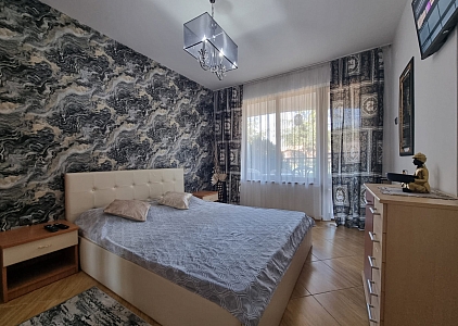 Zweizimmerwohnung mit Poolblick. Foto 3