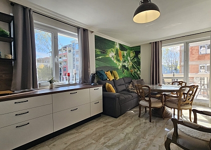 Eine große, schöne Dreizimmerwohnung in einer gemütlichen Familienanlage. Foto 4