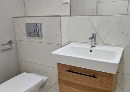 Новая квартира с большой террасой в новой качественном комплексе. Фото 13