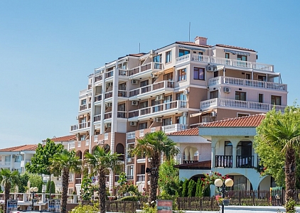 Apartment with two bedrooms and sea views in the super-center of St. Vlas. Photo 5 Apartment with two bedrooms and sea views in the super-center of St. Vlas. Photo 5