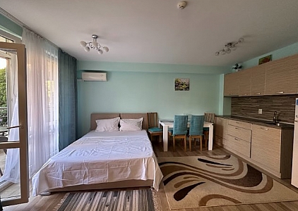 Geräumiges Studio im Zentrum von Sveti Vlas. Foto 6